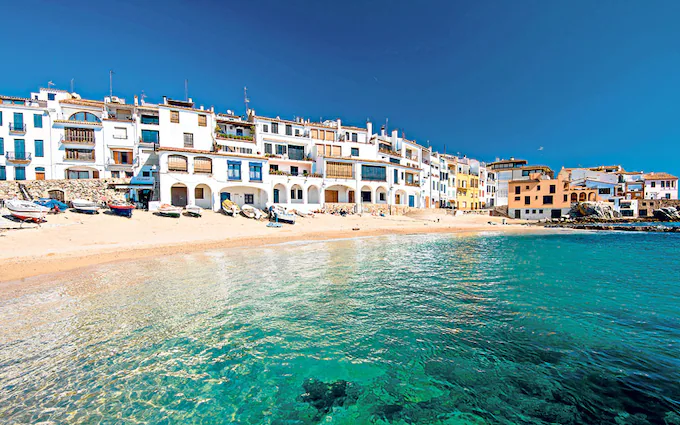 Llafranc : Élégance et Nature sur la Costa Brava